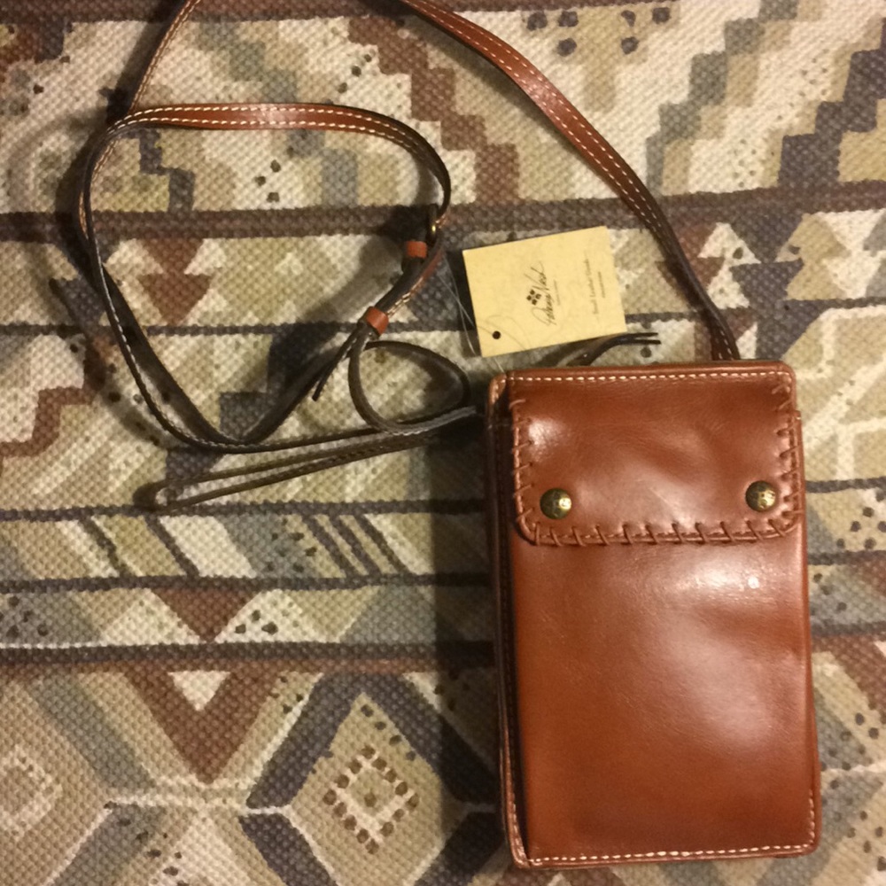 Patricia Nash Italian leather tan shoulder purse